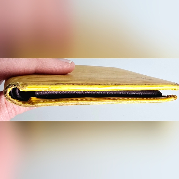 Louis Vuitton Yellow/Purple Epi Leather Marco Wallet - Picture 4 of 10